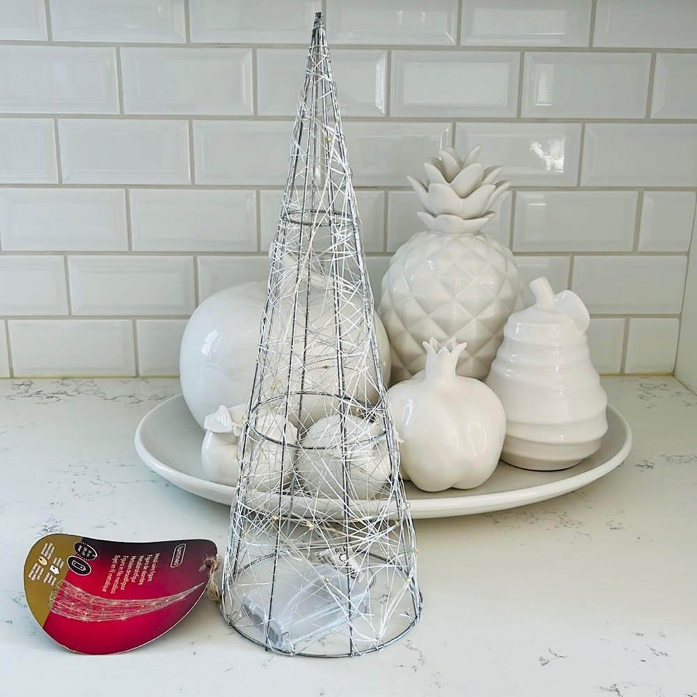 Lumineo Christmas Tree metal wire figure
